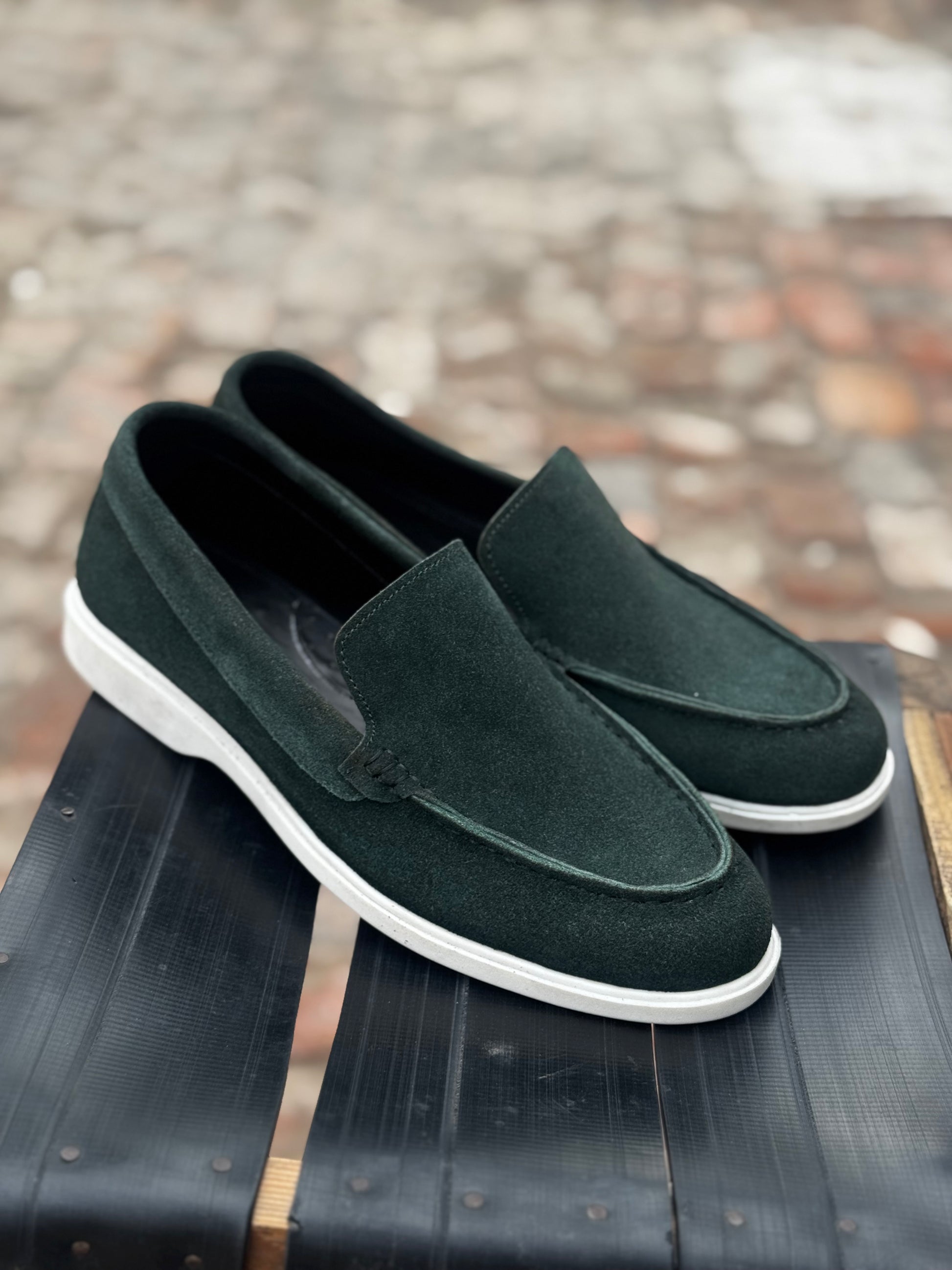 LP-01 Green loafers with white sole - DeVogue