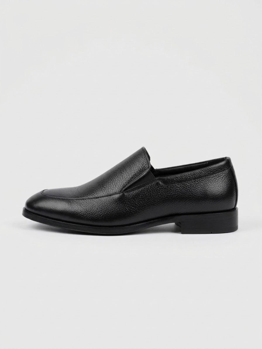 ST-20 Black Loafers