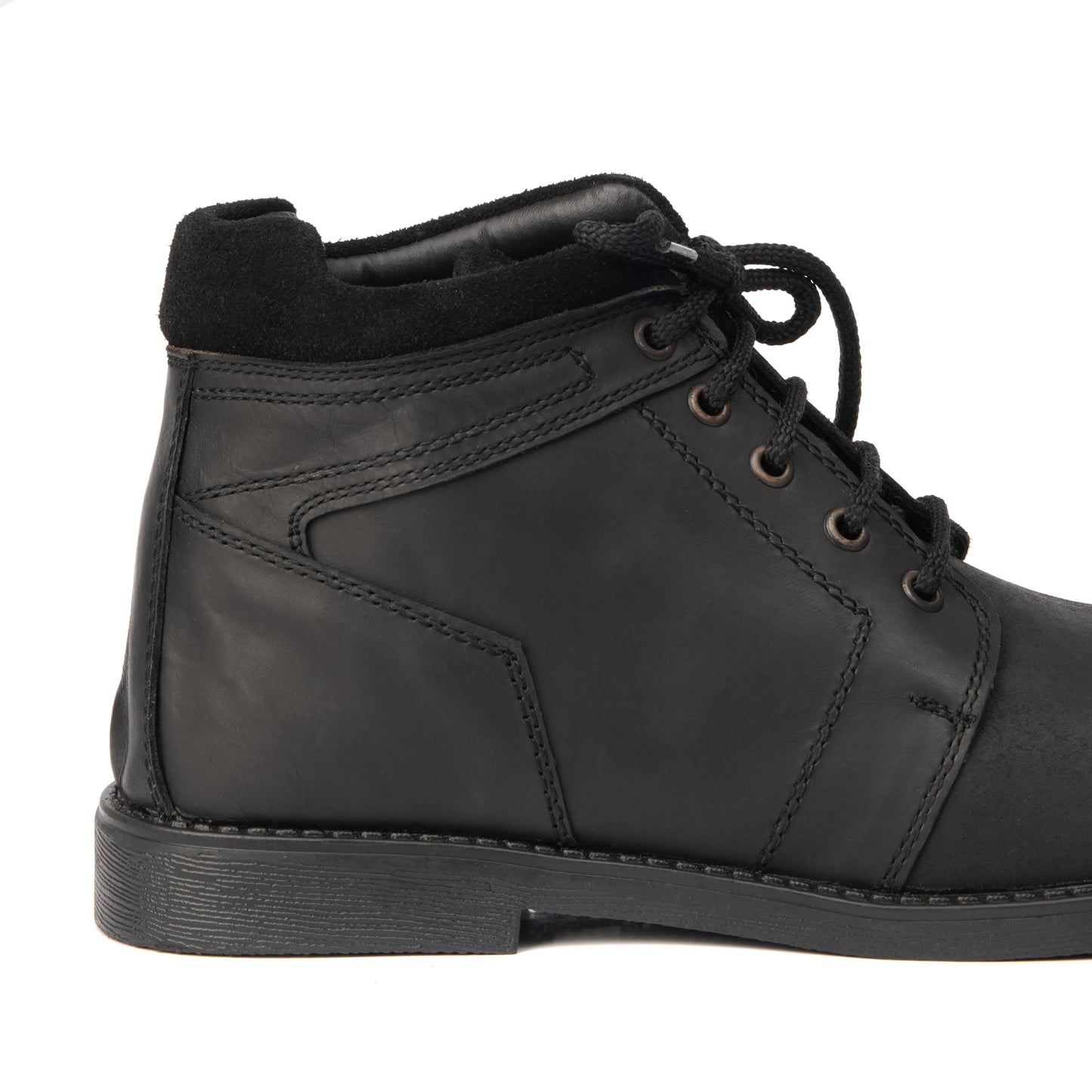 BT-03 Black Ankle Boots in Oily Cow Leather - DeVogue