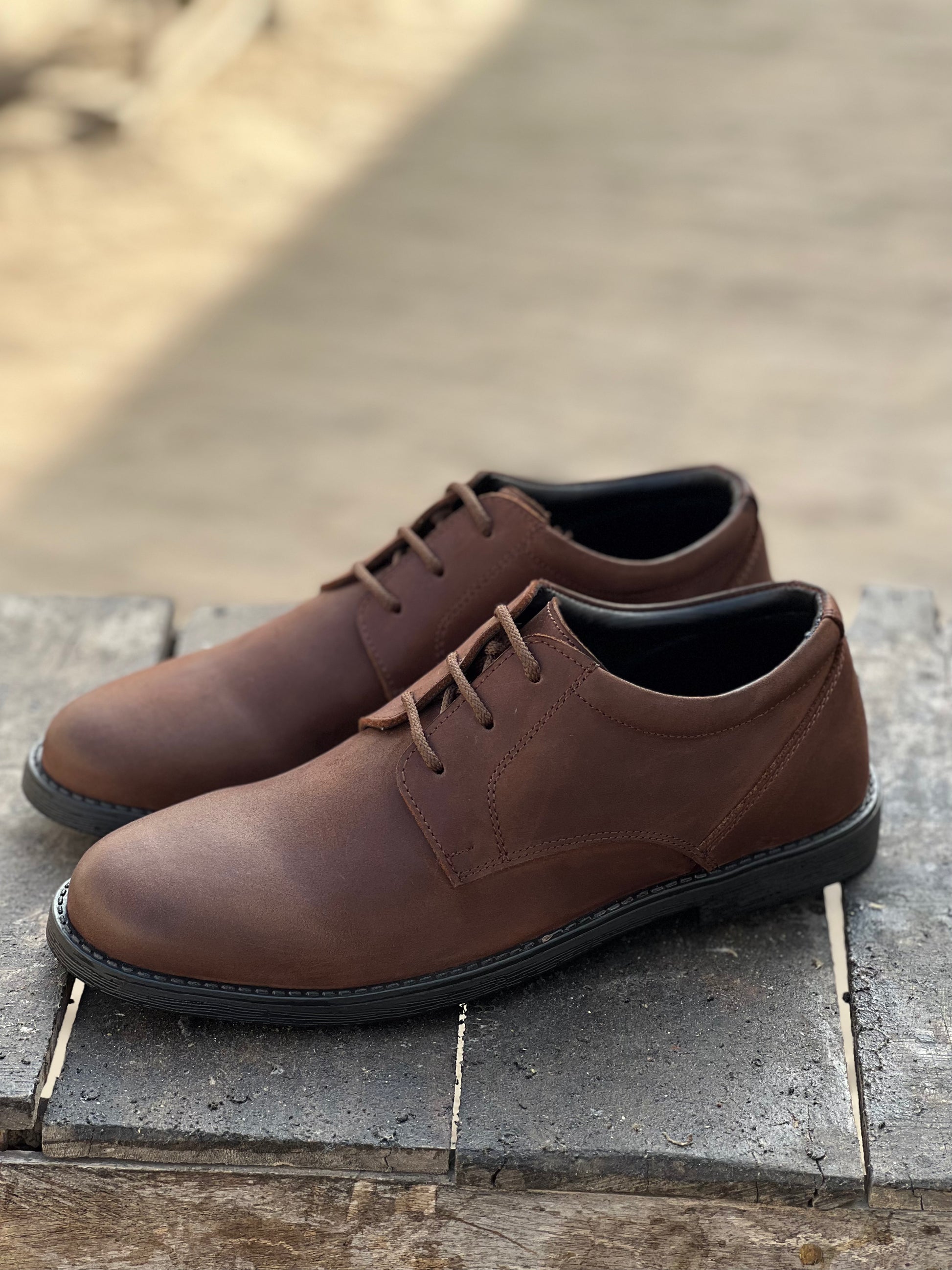 9043 Oily Pull up High grain Casual Shoes DeVogue