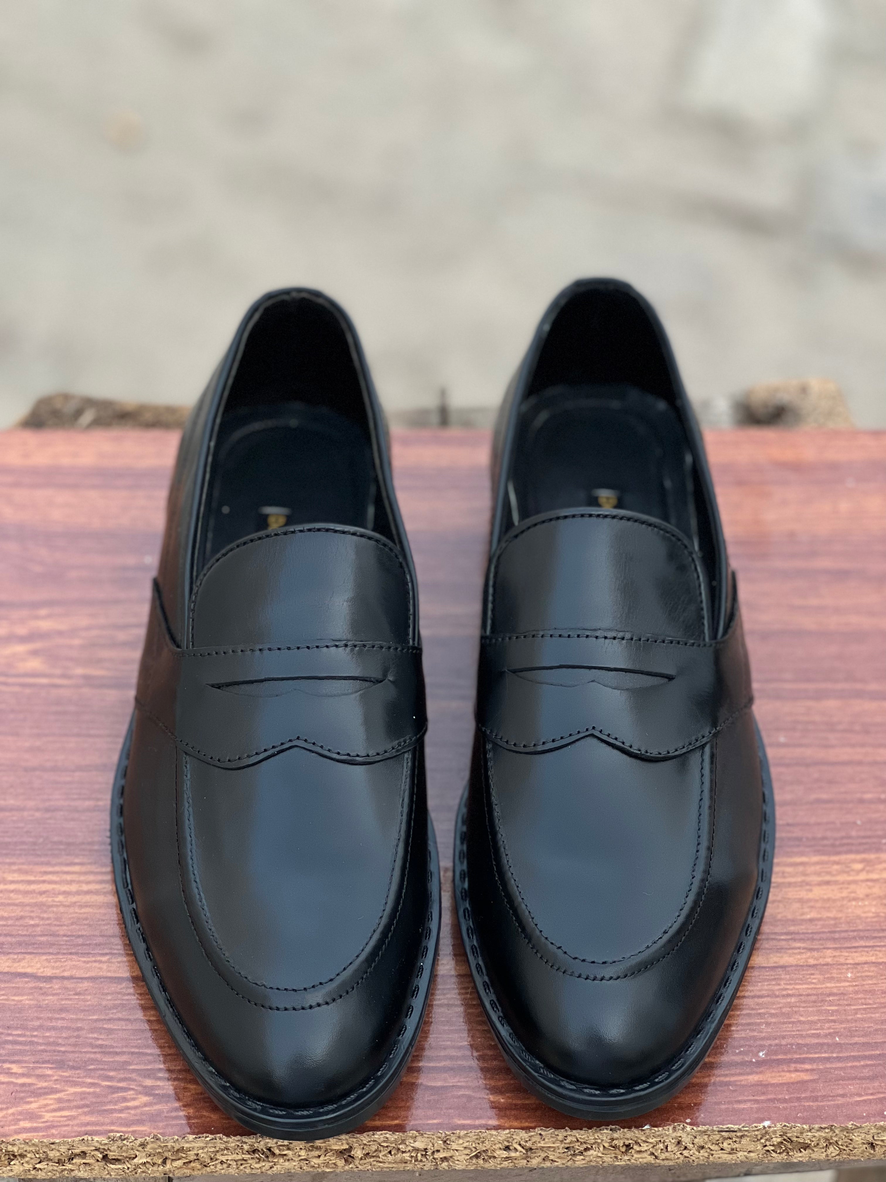 5004-Black Cow Leather Formal Loafer Style In Rubber sole – DeVogue