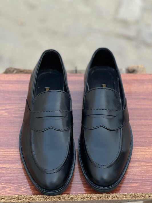 5004-Black Cow Leather Formal Loafer Style In Rubber sole